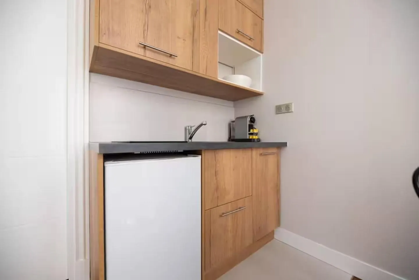 Appartement Met 1 Balkons Ba Amsterdam Apartment